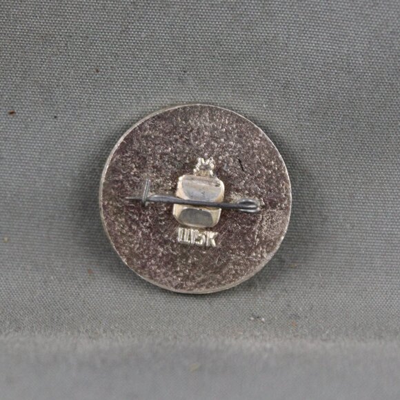 Vintage Hockey Pin - Team USSR 1967 World Champions - Stamped Pin - Picture 2 of 3